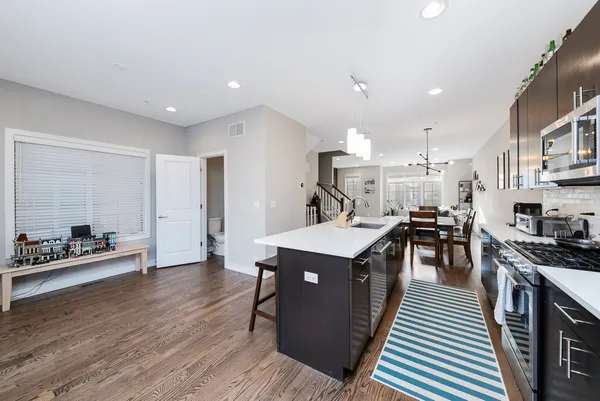 $5,000 | 1025 Walnut Way, Oak Park, IL 60302