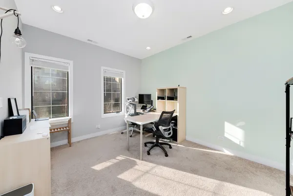 $5,000 | 1025 Walnut Way, Oak Park, IL 60302