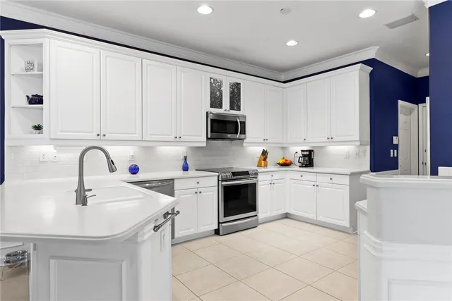 $574,000 | 728 South Ocracoke Square Southwest, Vero Beach, FL 32968