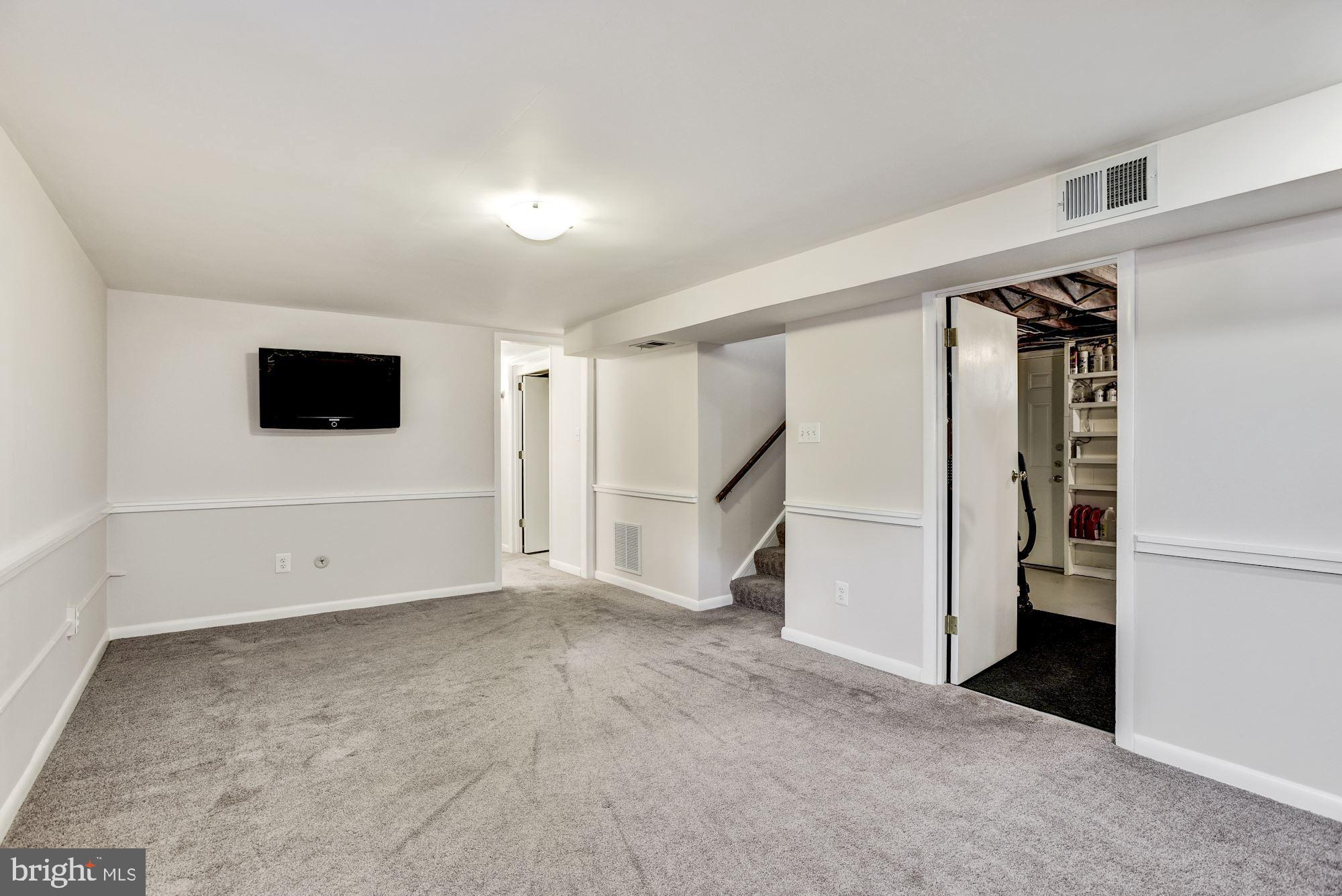 10208 Rodgers Road Fairfax, VA 22030 - Photo 16 of 48