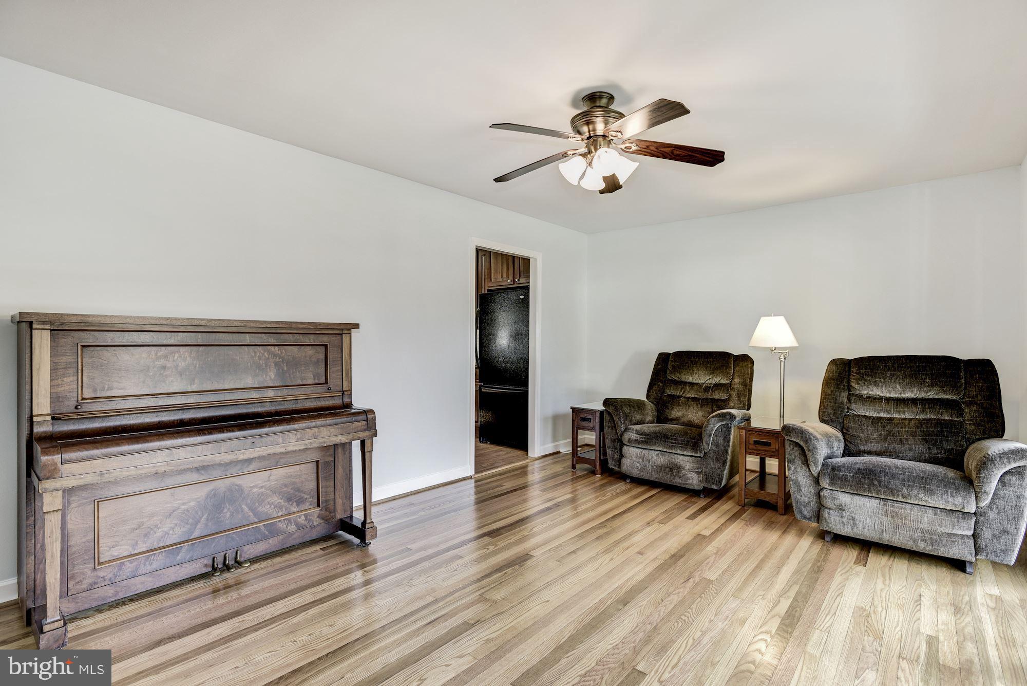 10208 Rodgers Road Fairfax, VA 22030 - Photo 10 of 48