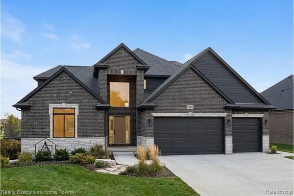 $659,900 | 35962 Cascade Drive, New Baltimore, MI 48047