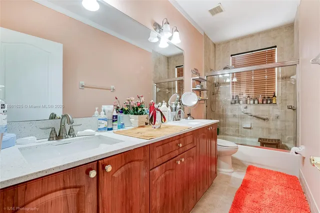 $1,050,000 | 14980 Southwest 15th Lane, Miami, FL 33185