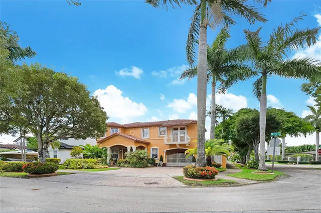 $1,050,000 | 14980 Southwest 15th Lane, Miami, FL 33185