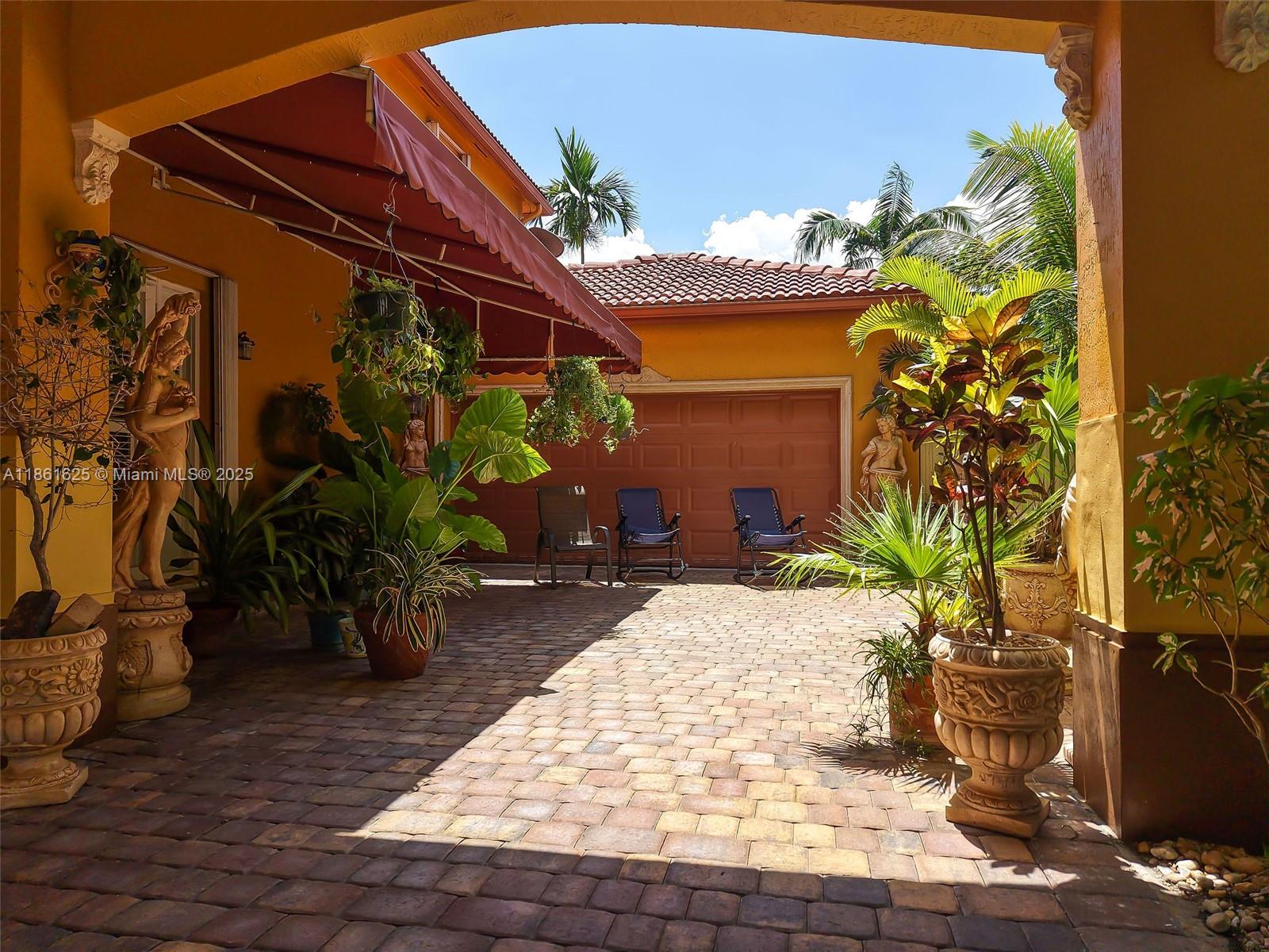 14980 Southwest 15th Lane Miami, FL 33185 - Photo 26 of 28