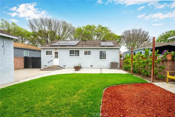 $1,010,000 | 3861 Hackett Avenue, Long Beach, CA 90808