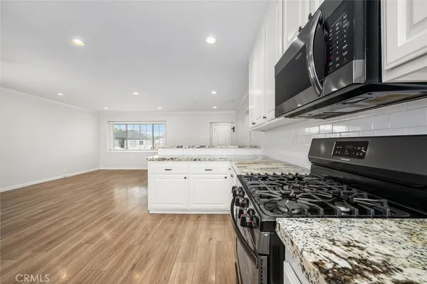 $1,010,000 | 3861 Hackett Avenue, Long Beach, CA 90808