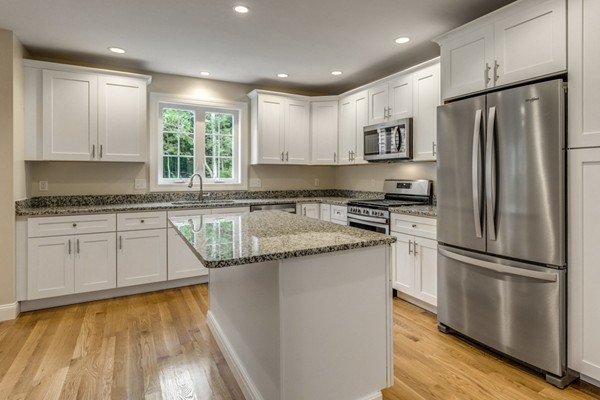 313 Maple Street Danvers, MA 01923 - Photo 7 of 26 Gallery Image 7