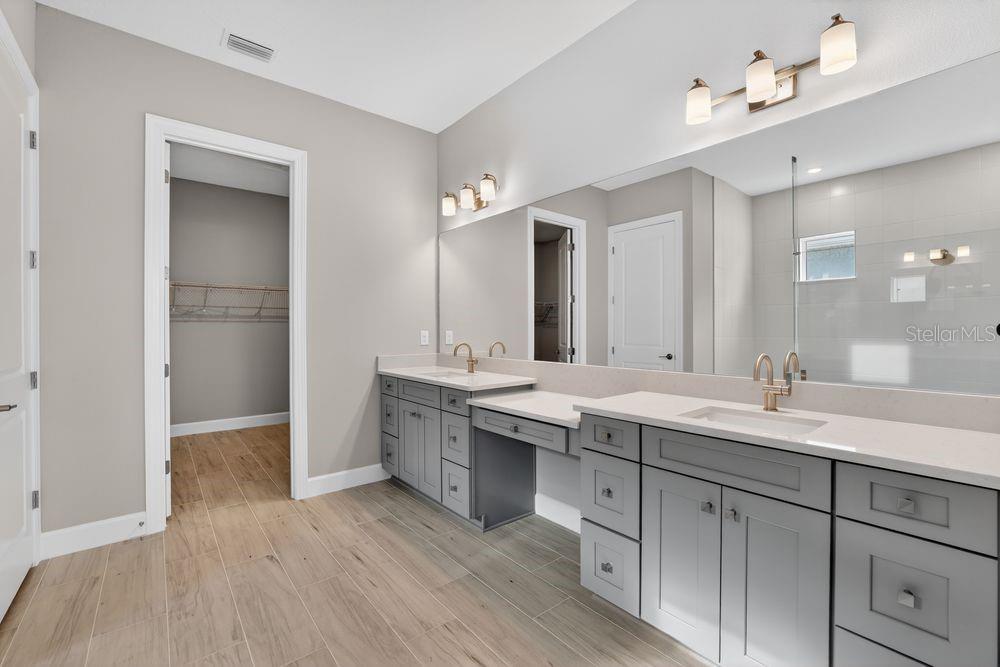 15246 Contenta Loop Bradenton, FL 34211 - Photo 20 of 64