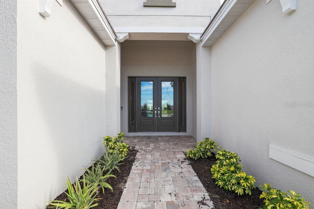 15246 Contenta Loop Bradenton, FL 34211 - Photo 2 of 64