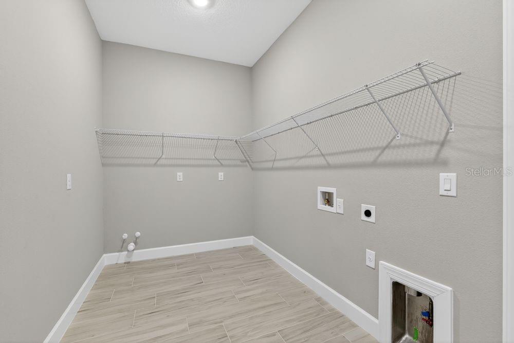 15246 Contenta Loop Bradenton, FL 34211 - Photo 32 of 64