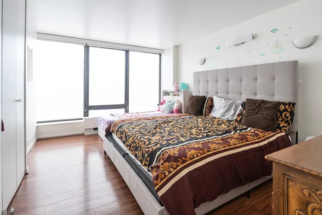 $219,900 | 5445 North Sheridan Road, Unit 3210, Chicago, IL 60640