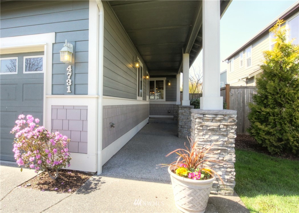 4731 Rochelle Street Southeast Lacey, WA 98503 - Photo 2 of 35 Gallery Image 2