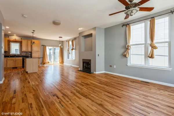 $3,400 | 3238 North Kilbourn Avenue, Unit 14, Chicago, IL 60641