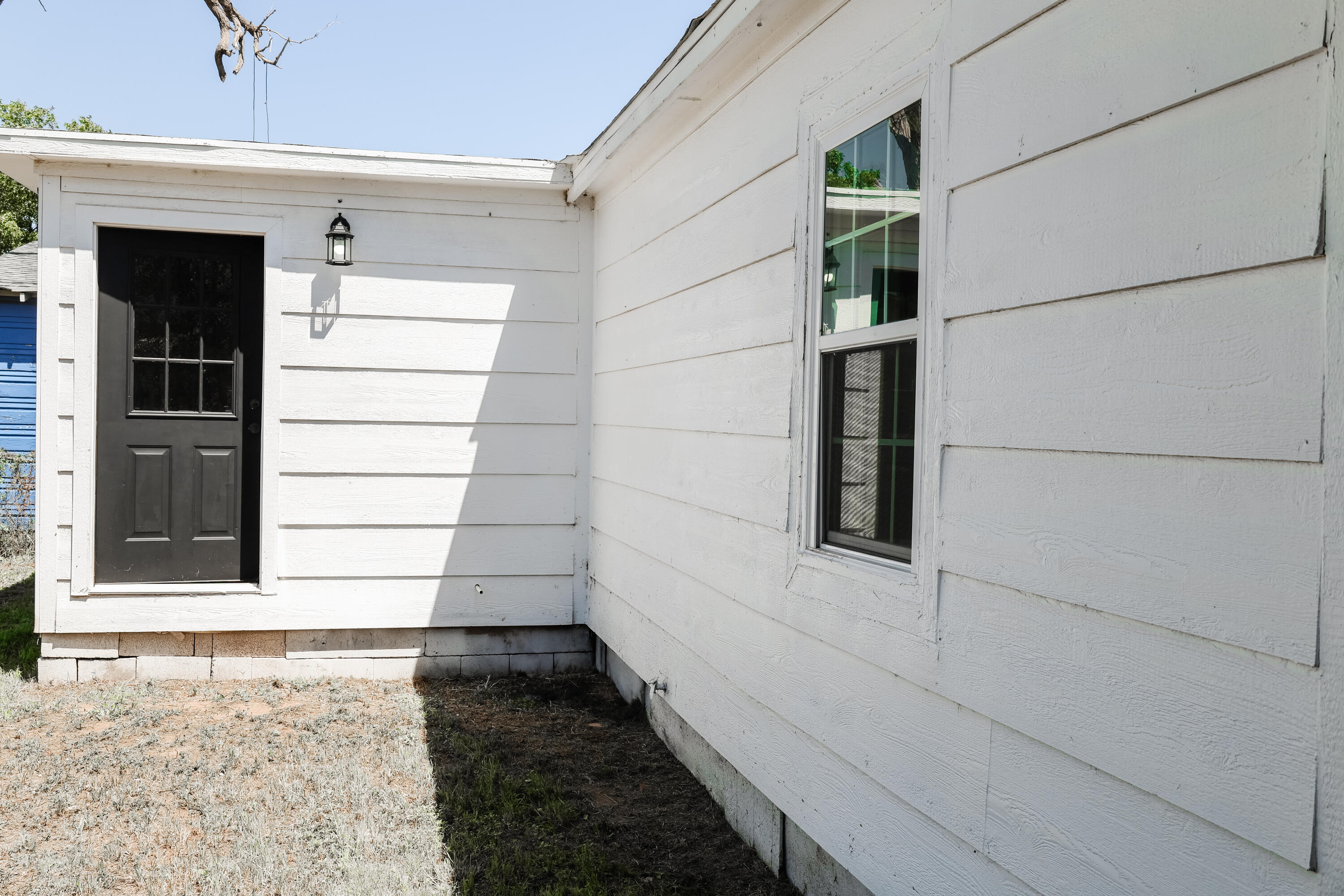 112 Southwest 8th Plainview, TX 79072 - Photo 22 of 24 a view of entrance