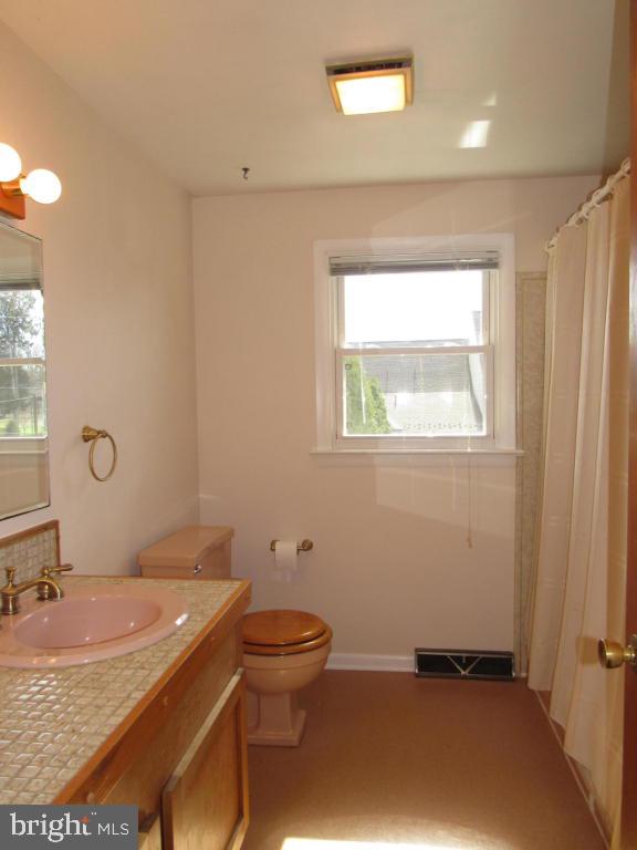 407 West Marion Street Lititz, PA 17543 - Photo 15 of 19