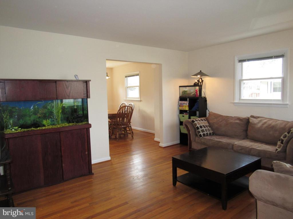407 West Marion Street Lititz, PA 17543 - Photo 4 of 19