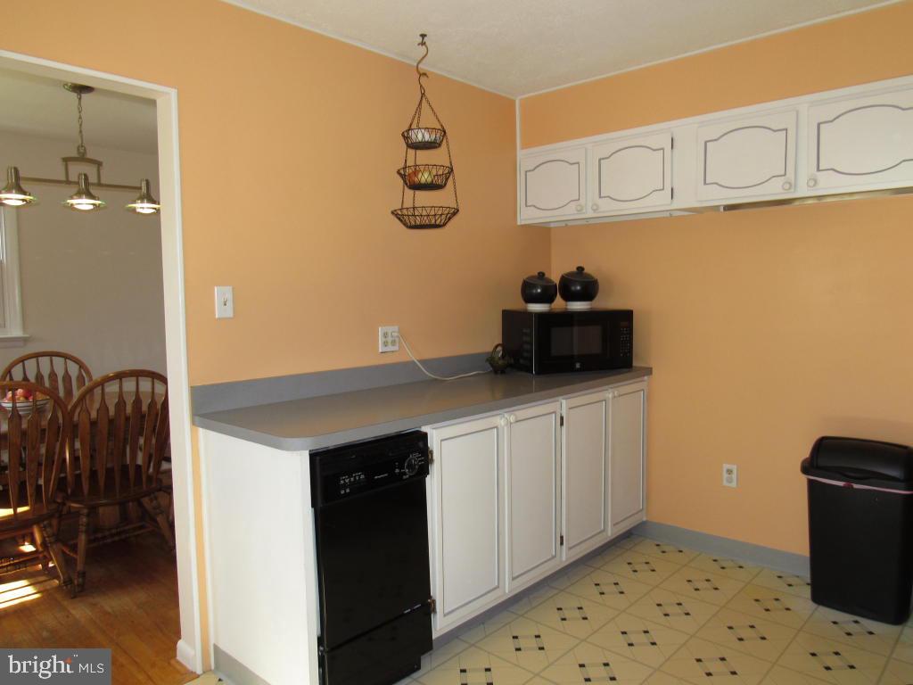 407 West Marion Street Lititz, PA 17543 - Photo 7 of 19