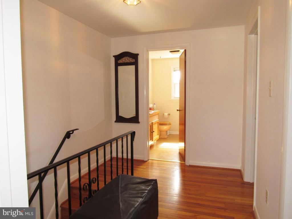 407 West Marion Street Lititz, PA 17543 - Photo 10 of 19