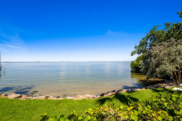 a view of outdoor space