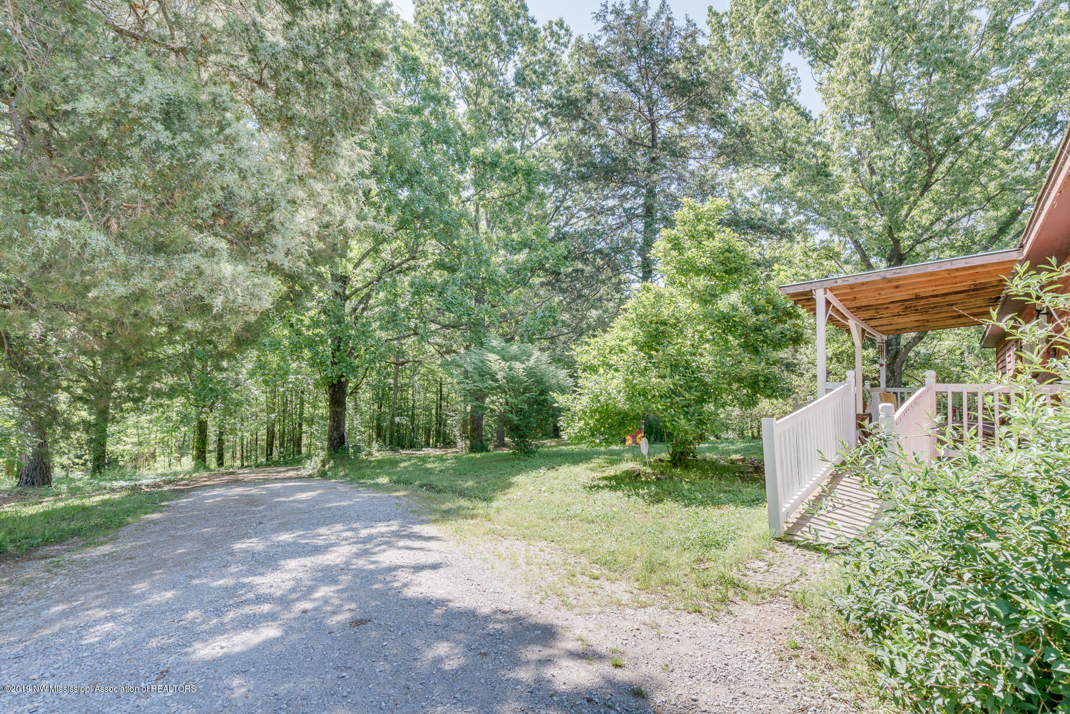 46 River Rhodes Road Holly Springs, MS 38635 - Photo 5 of 25 46-River-Rhodes-snapsold-screen-191624-5