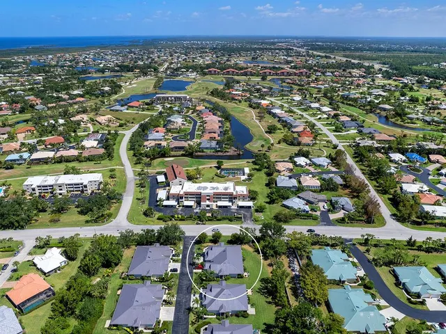 $199,000 | 502 Islamorada Boulevard, Unit 10, Punta Gorda, FL 33955