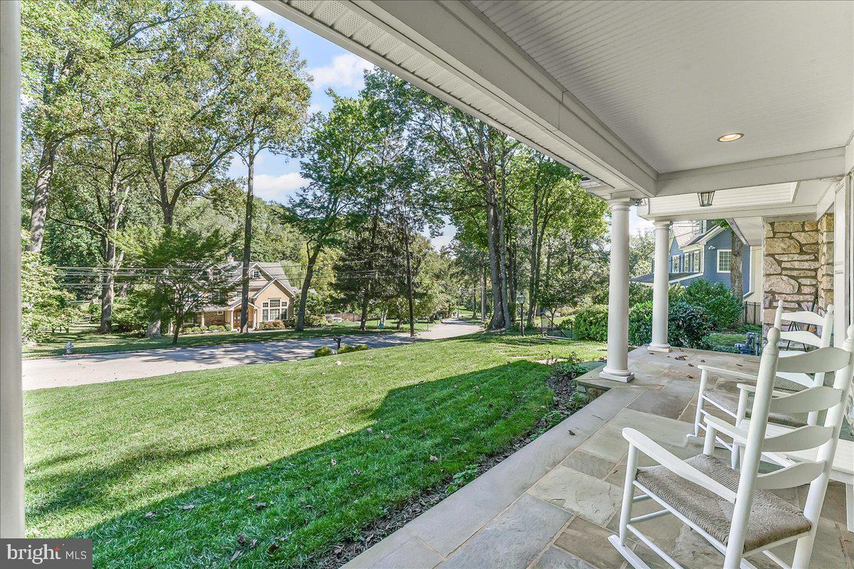 634 Knox Road Wayne, PA 19087 - Photo 3 of 40 a view of yard with green space and porch