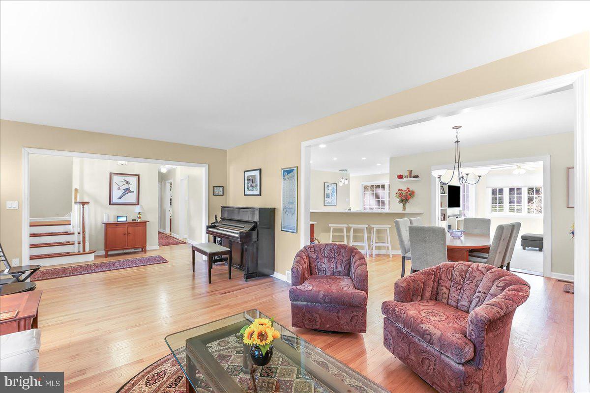 634 Knox Road Wayne, PA 19087 - Photo 8 of 40 a living room with furniture and a wooden floor