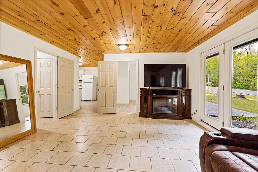 644 Rome Road Rome, ME 04963 - Photo 19 of 35 19_BP5A3847_DxO_mls