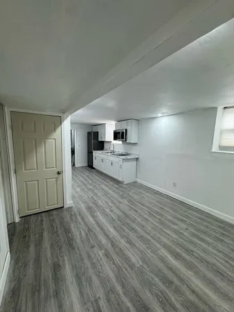 $1,800 | 244 Wilbur Street, Unit 3, Fall River, MA 02724