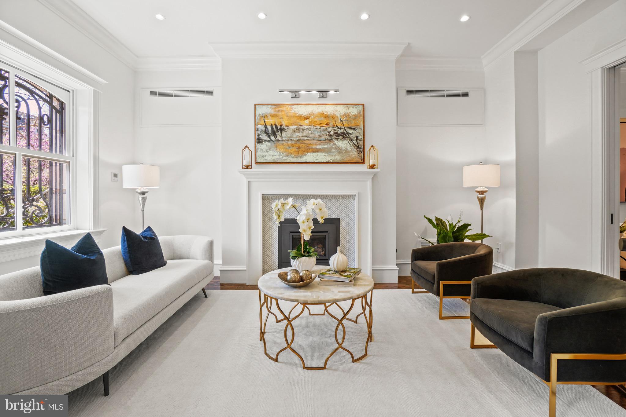 2211 Massachusetts Avenue Northwest Washington, DC 20008 - Photo 17 of 94 Entrance Parlor