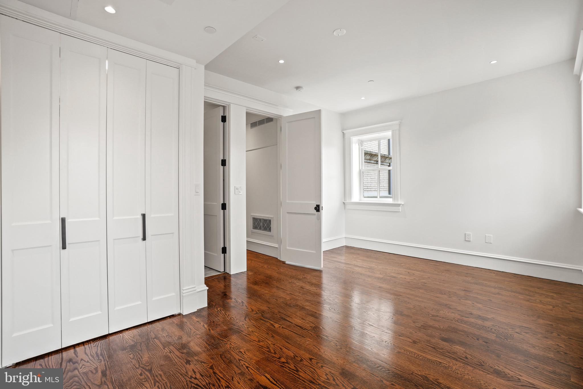 2211 Massachusetts Avenue Northwest Washington, DC 20008 - Photo 48 of 94 Bedroom 2 - Level 3