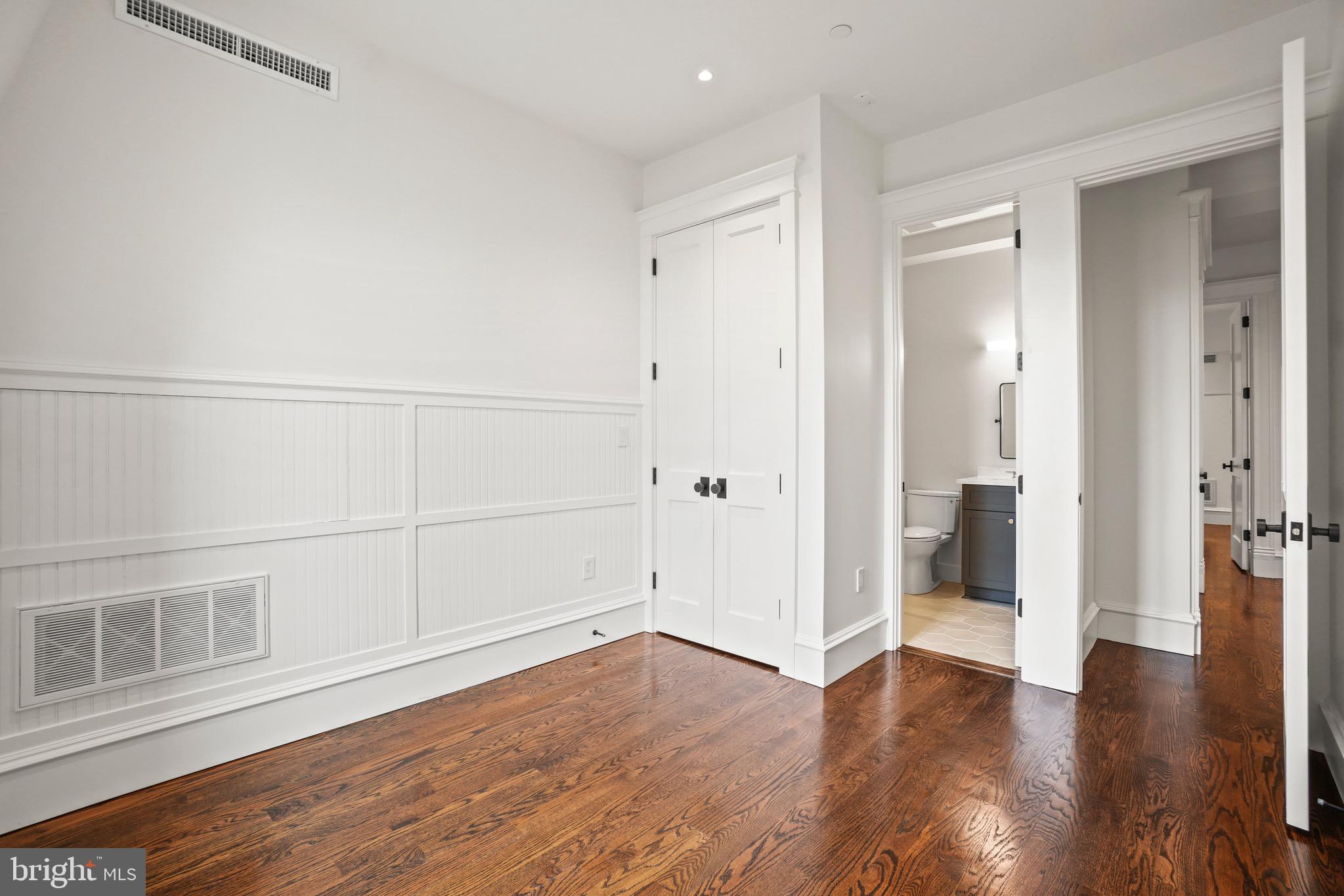 2211 Massachusetts Avenue Northwest Washington, DC 20008 - Photo 51 of 94 Bedroom 3 - Level 3