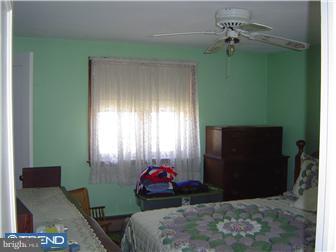133 West Garrison Road Brookhaven, PA 19015 - Photo 9 of 10 Gallery Image 9