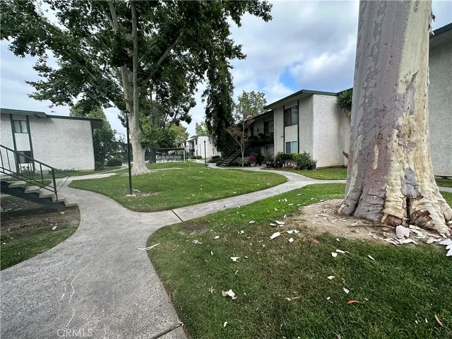 $1,950 | 1735 East Washington Street, Colton, CA 92324