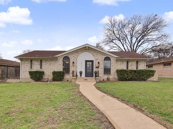 $2,800 | 5019 Blanchard Drive, Dallas, TX 75227