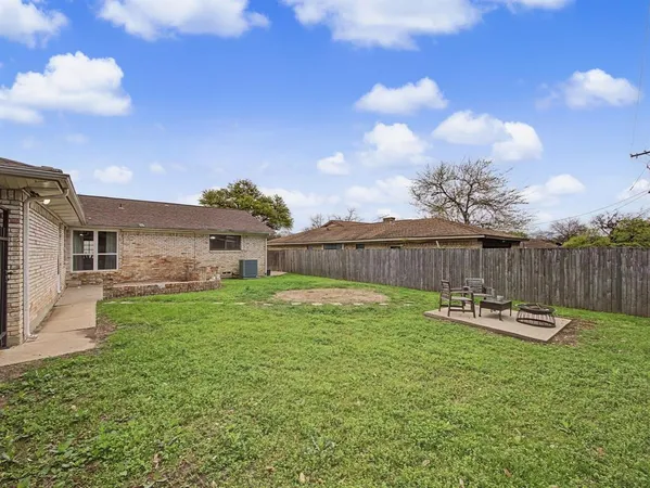 $2,800 | 5019 Blanchard Drive, Dallas, TX 75227