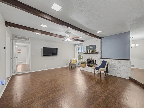 $2,800 | 5019 Blanchard Drive, Dallas, TX 75227