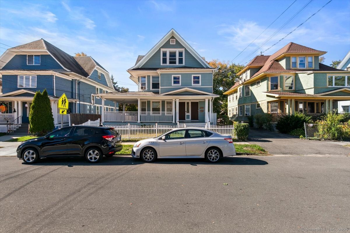 737 Laurel Avenue, Unit 3 Bridgeport, CT 06604 - Photo 1 of 22