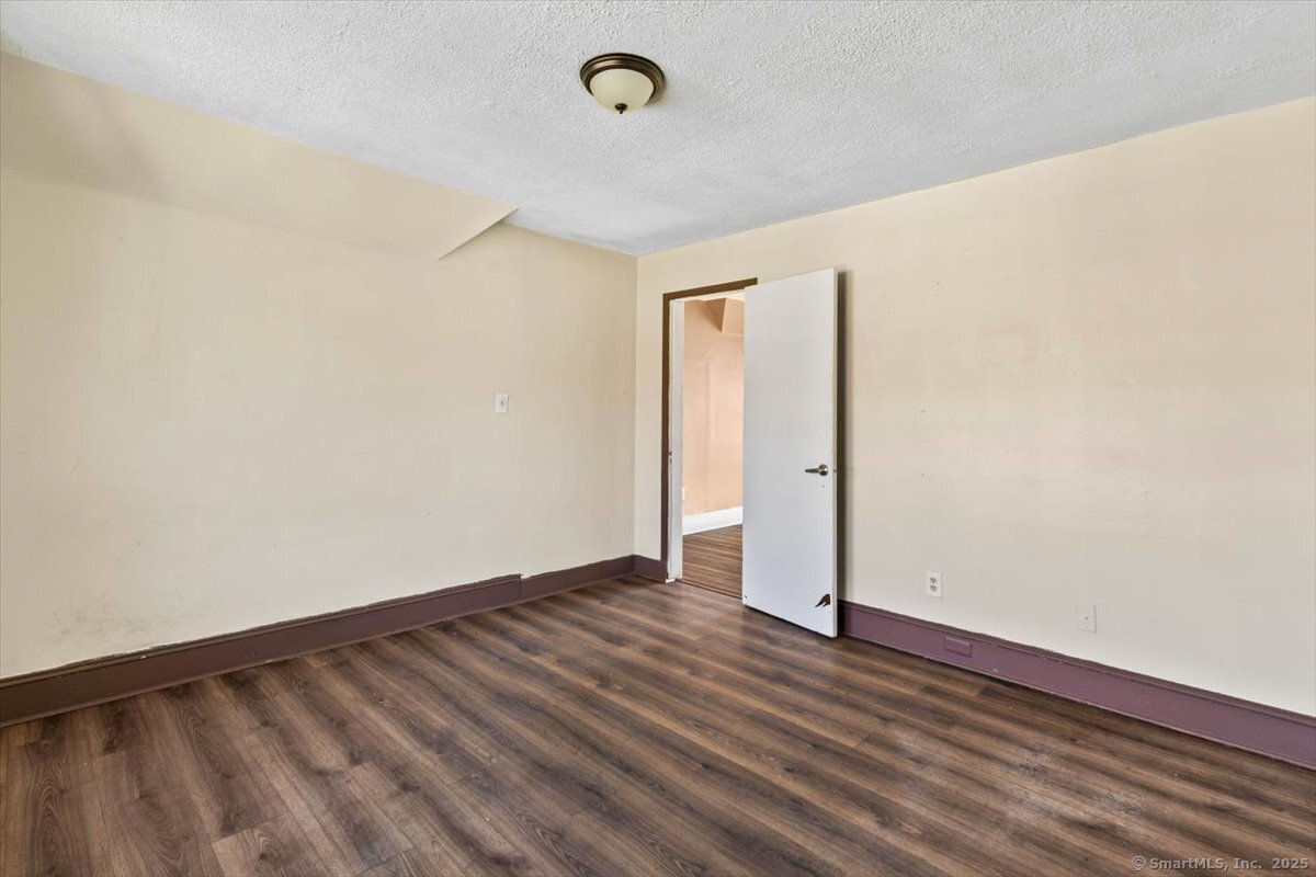 737 Laurel Avenue, Unit 3 Bridgeport, CT 06604 - Photo 12 of 22