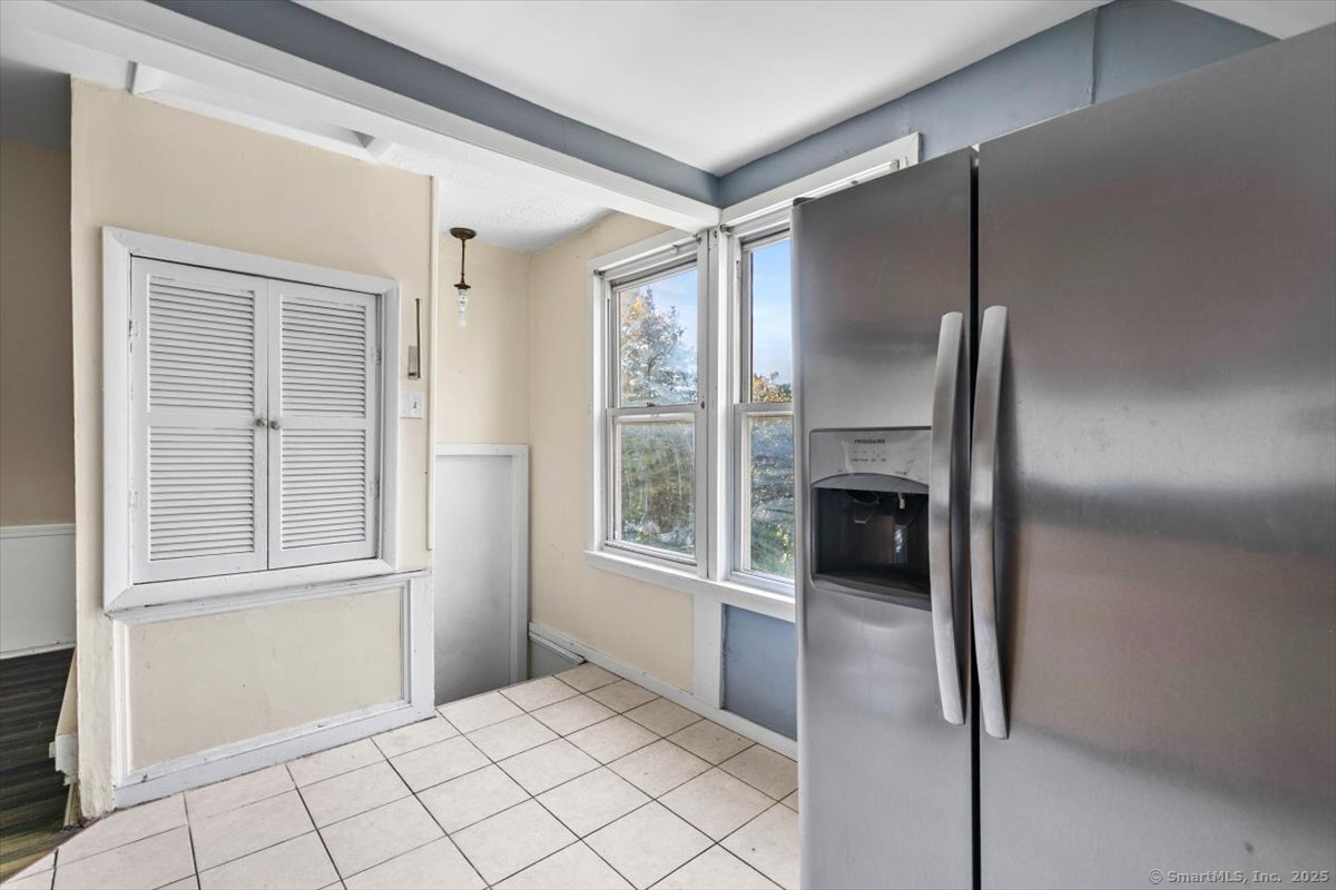 737 Laurel Avenue, Unit 3 Bridgeport, CT 06604 - Photo 20 of 22