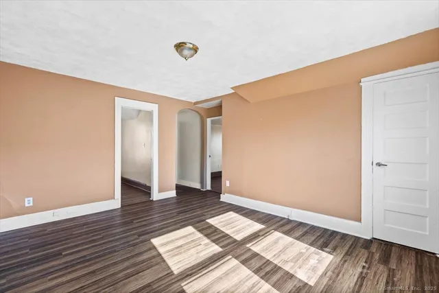 $1,750 | 737 Laurel Avenue, Unit 3, Bridgeport, CT 06604