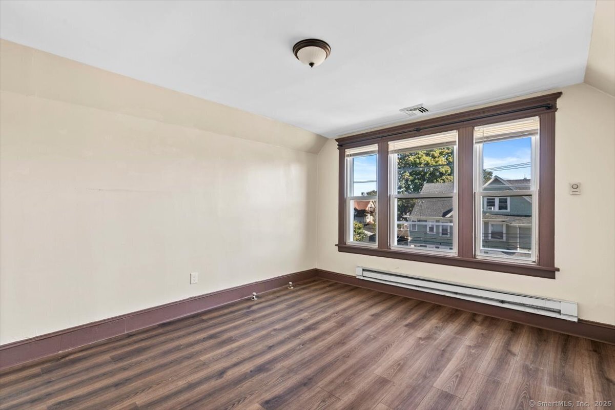 737 Laurel Avenue, Unit 3 Bridgeport, CT 06604 - Photo 8 of 22