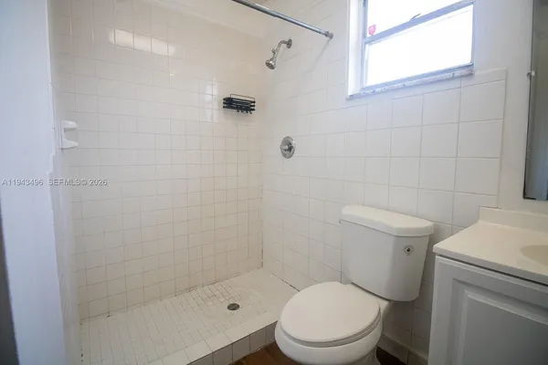 $1,750 | 8690 Sunset Drive, Unit 3, Palm Beach Gardens, FL 33410