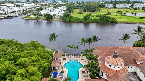 $339,900 | 3221 Tuscany Way, Unit 3221, Boynton Beach, FL 33435