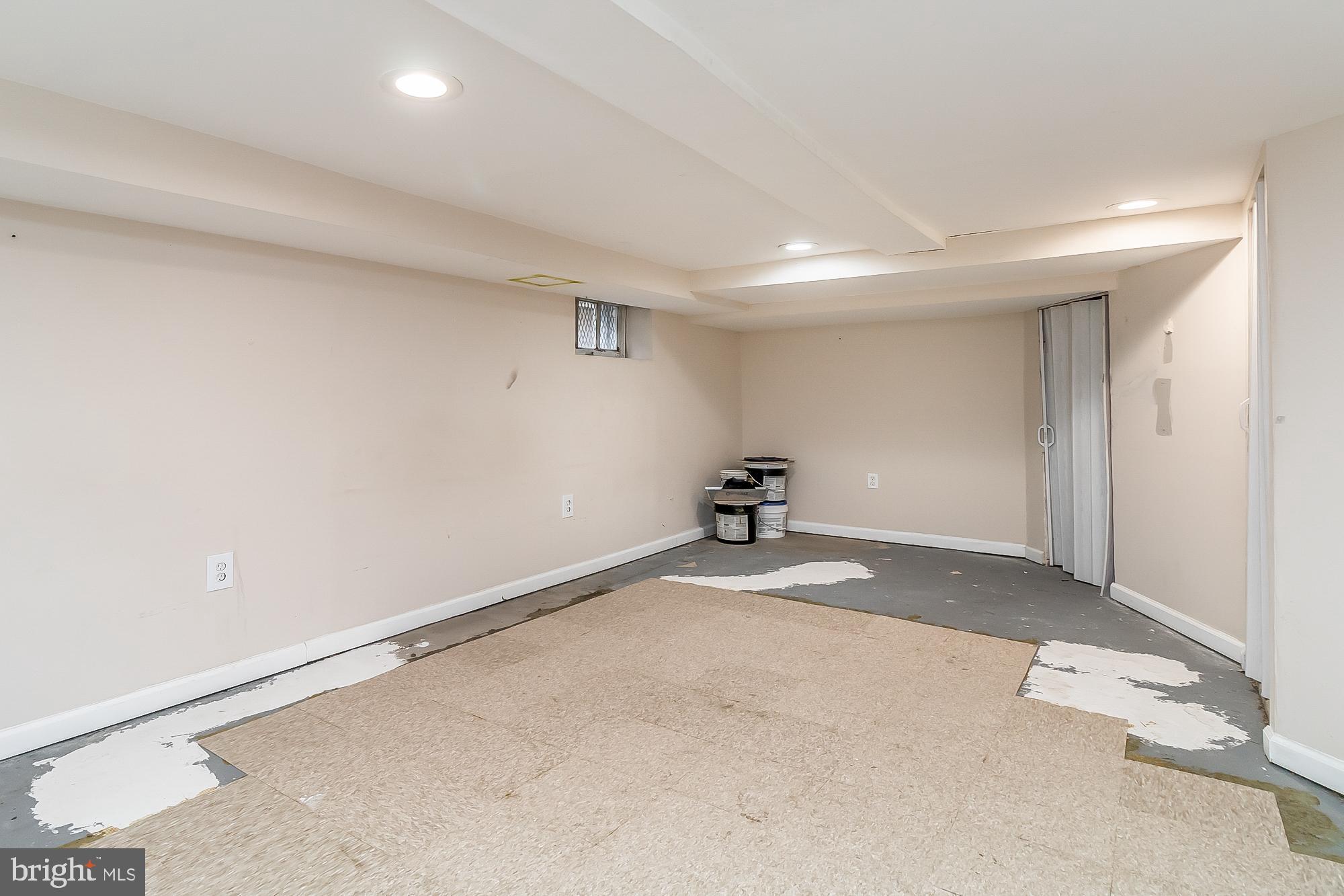 1825 Kinship Road Dundalk, MD 21222 - Photo 27 of 35 Clubroom Area