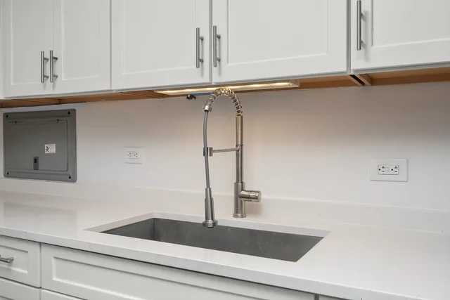 a close view of sink