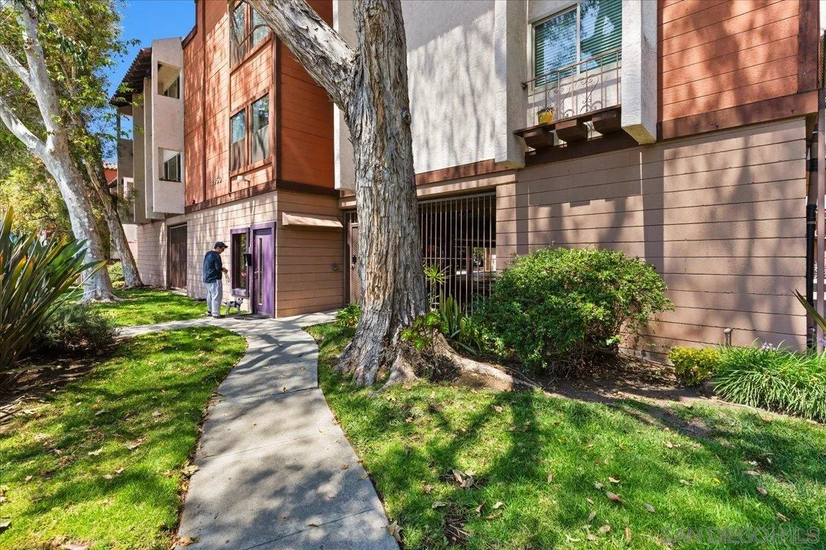 2950 Broadway, Unit 16 San Diego, CA 92102 - Photo 6 of 34