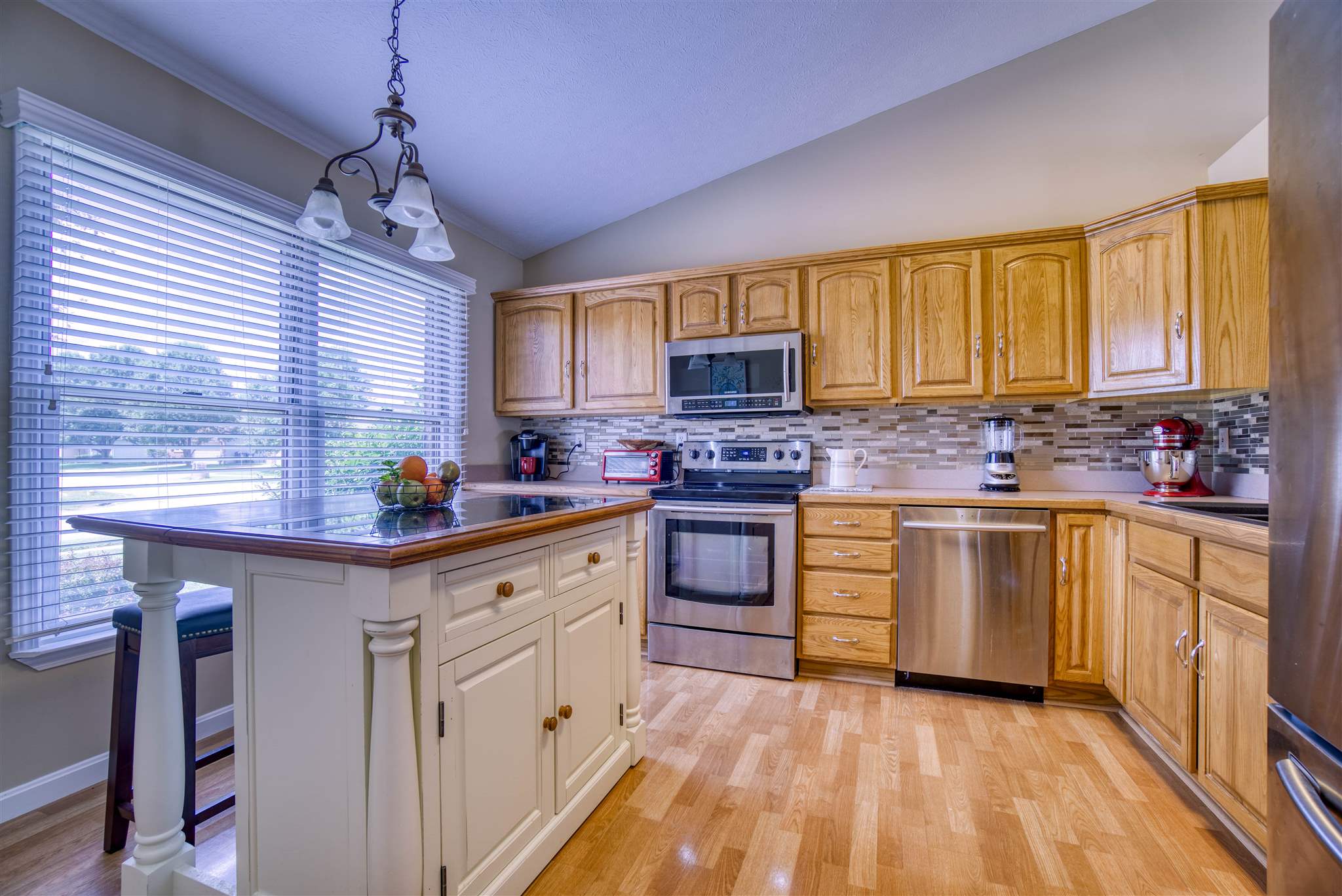 4000 Country Ridge Drive Newburgh, IN 47630 - Photo 5 of 21