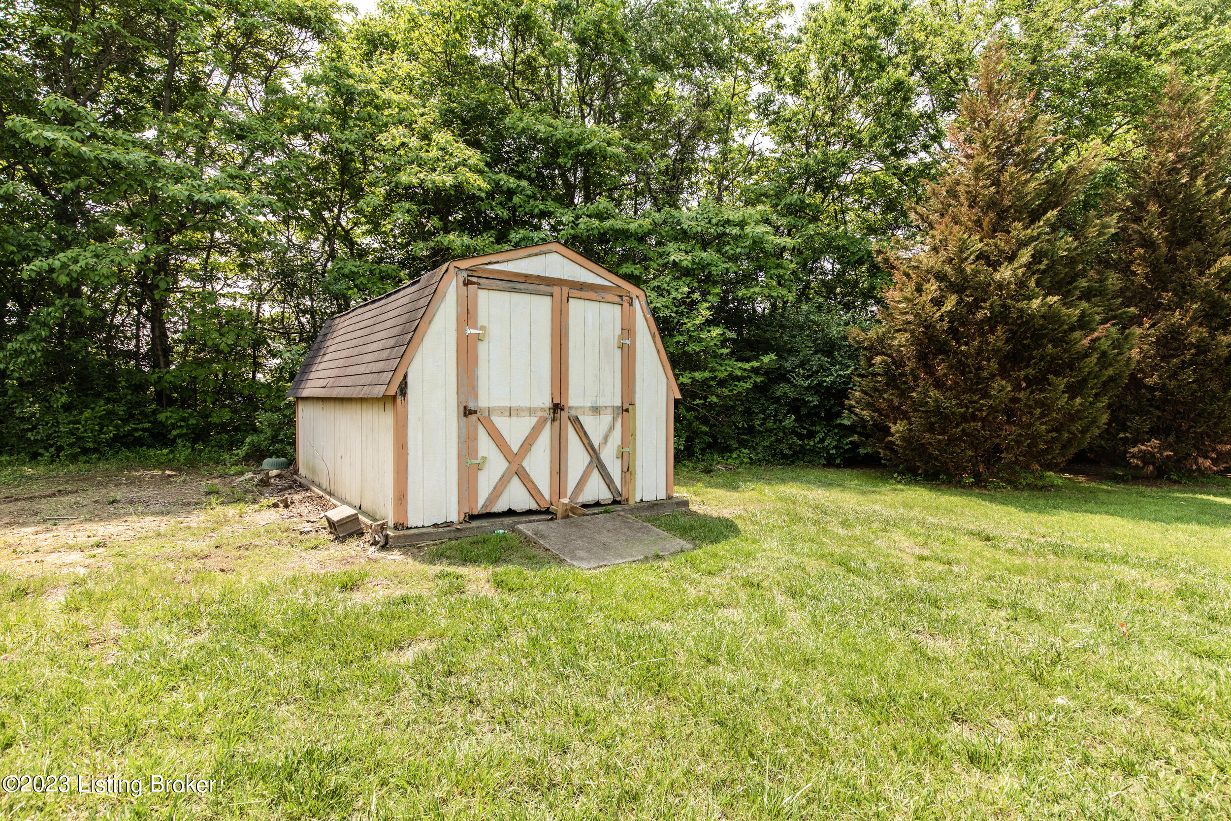 5014 Fox Run Road Buckner, KY 40010 - Photo 59 of 60 16-rear shed